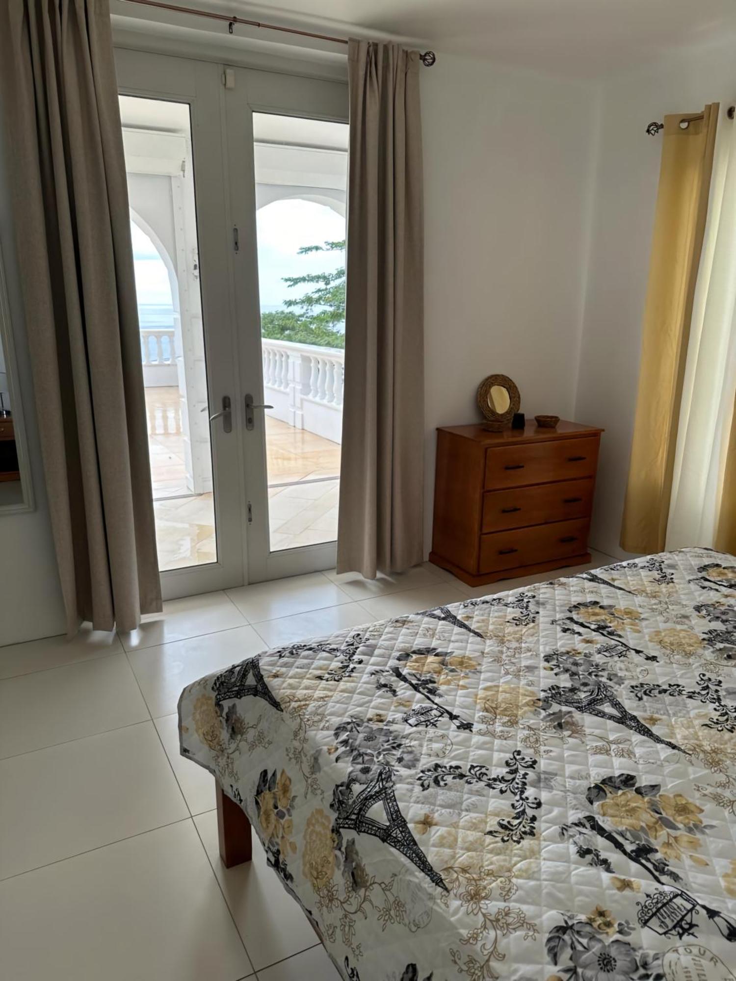 Eldorado Guesthouse & Car Rental Roseau Phòng bức ảnh