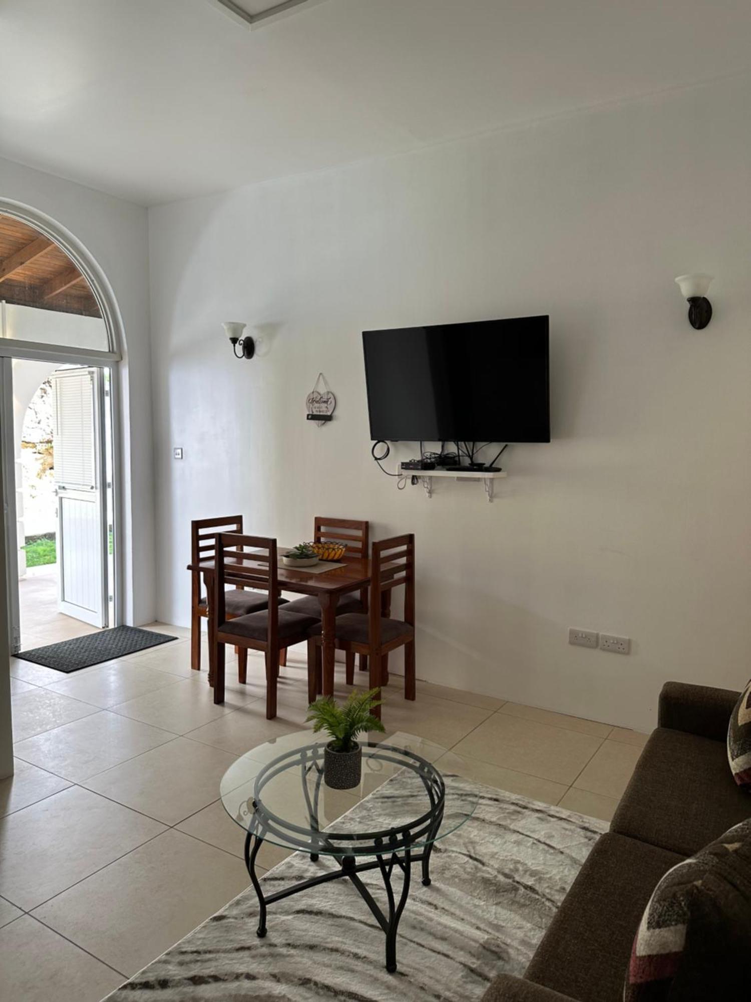 Eldorado Guesthouse & Car Rental Roseau Ngoại thất bức ảnh