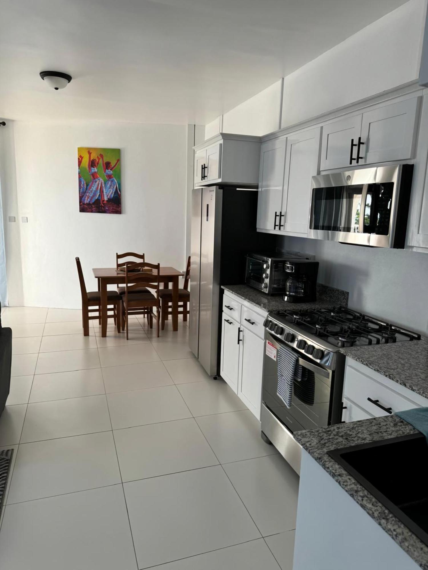 Eldorado Guesthouse & Car Rental Roseau Phòng bức ảnh