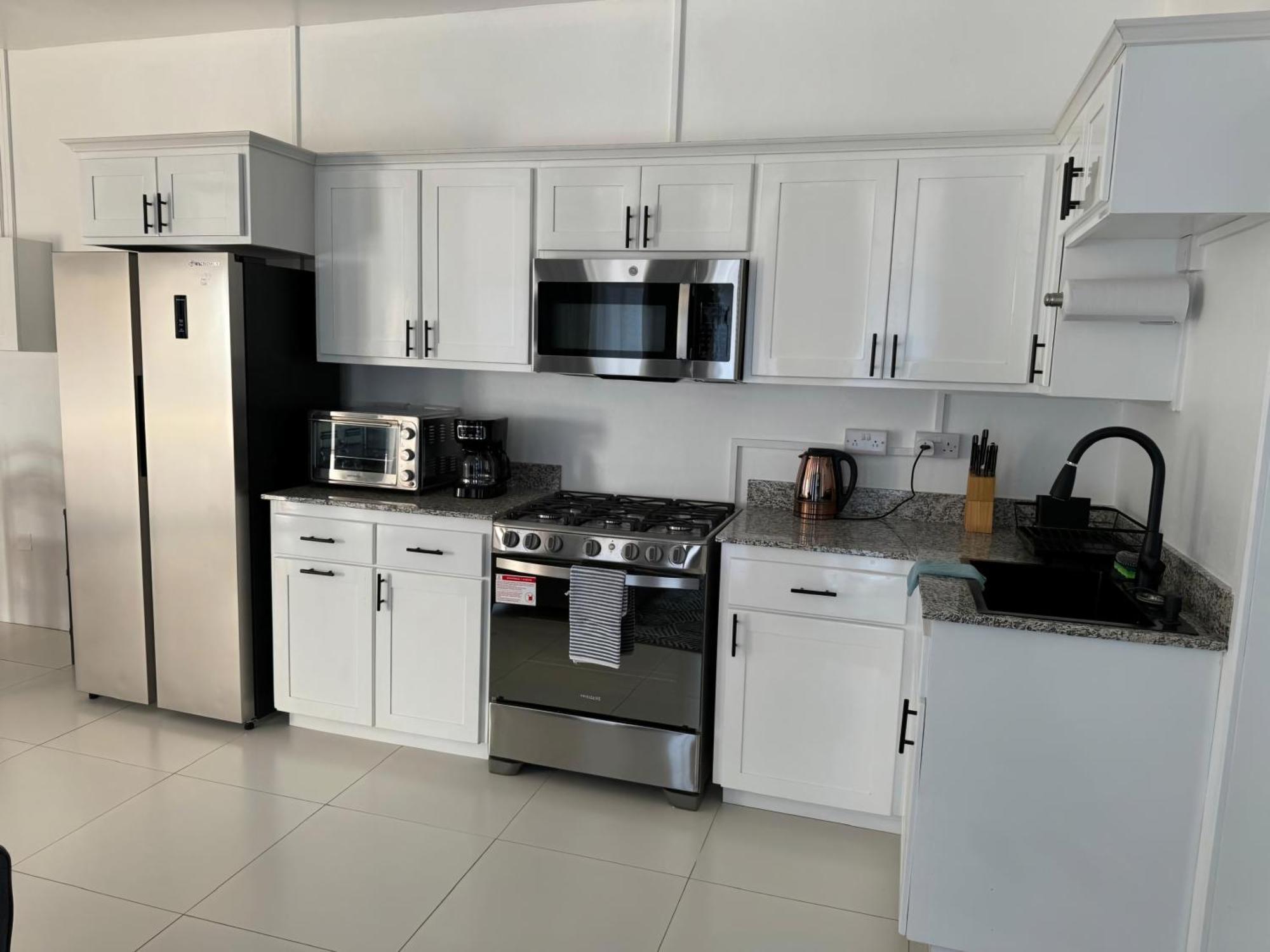Eldorado Guesthouse & Car Rental Roseau Phòng bức ảnh