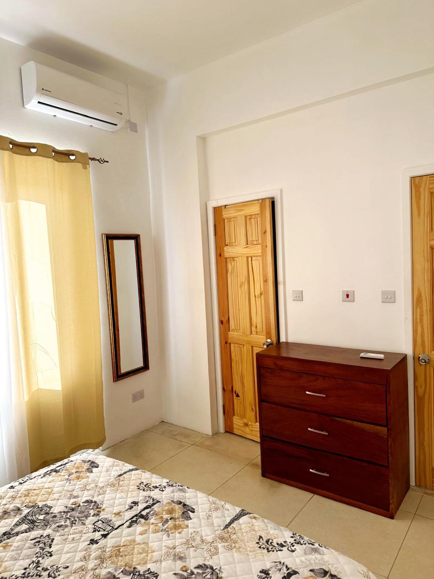 Eldorado Guesthouse & Car Rental Roseau Phòng bức ảnh